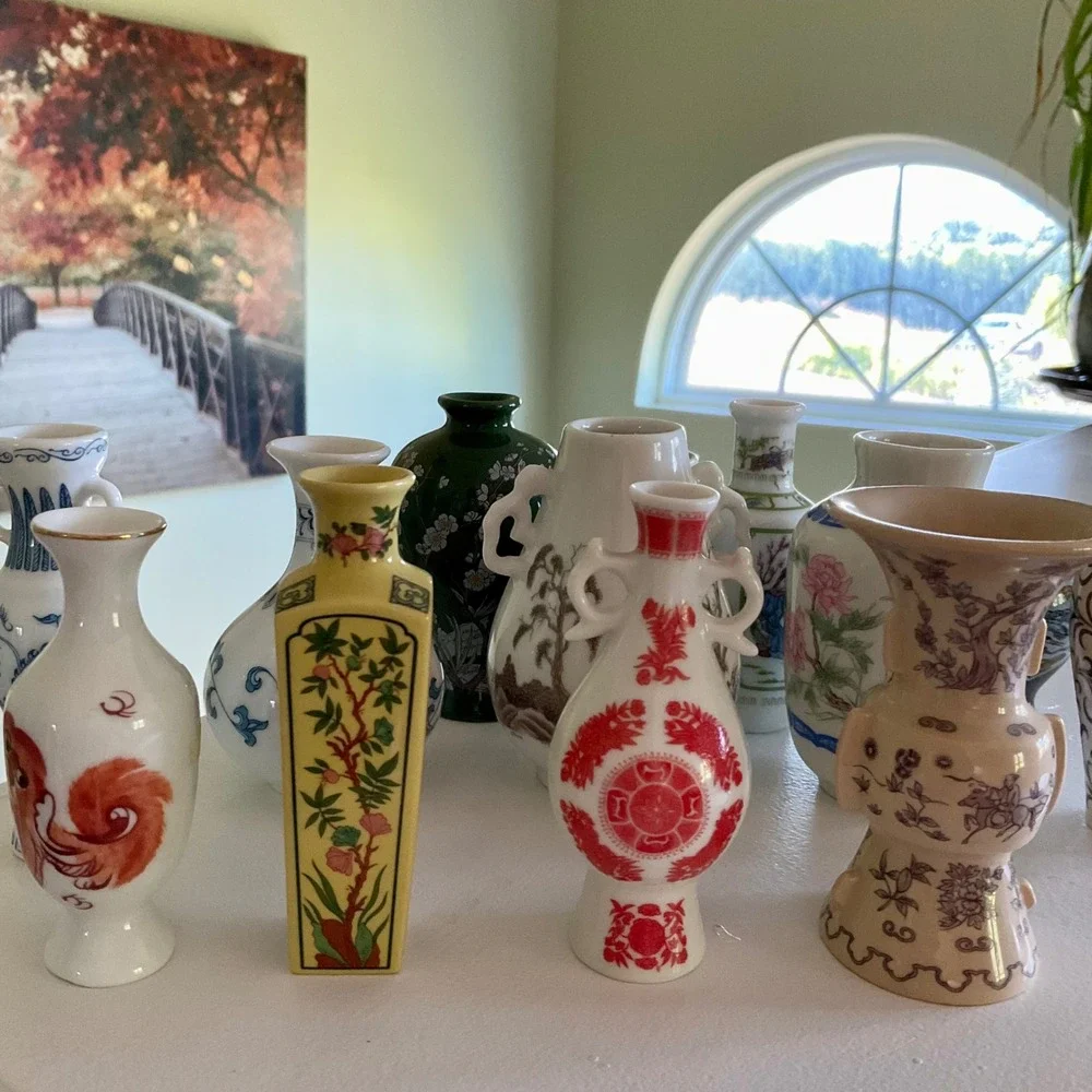 13pc VTG Franklin Mint Treasures of Imperial Dynasties Japan Mini Porcelain Vase